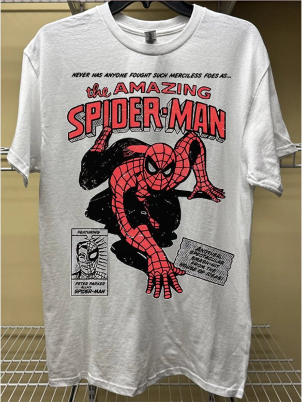 Vintage Spider-Man Graphic T-Shirt Gildan 5000 Unisex White Tee S-XL